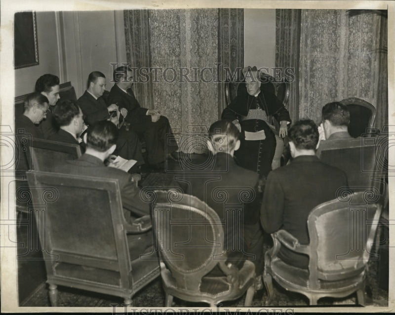 Load image into Gallery viewer, 1938 Press Photo Cardinal Hayes being interviewed by reporters
