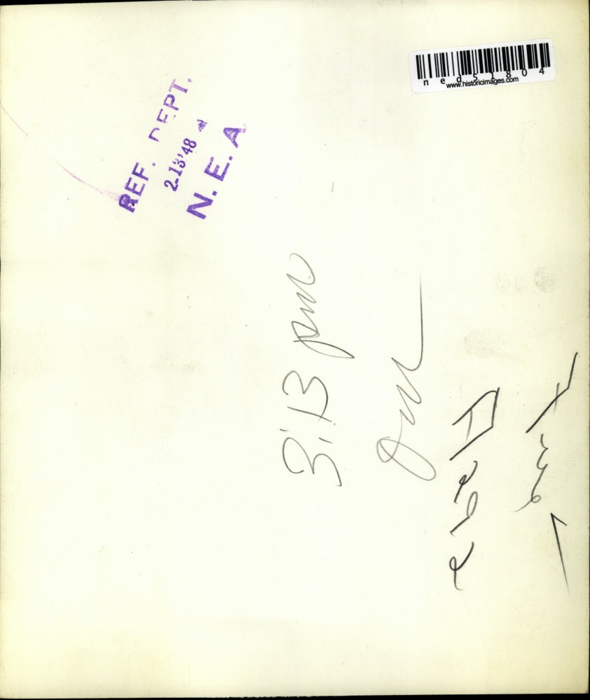 1948 Press Photo Mrs. Martha George as she returned to her burned out home