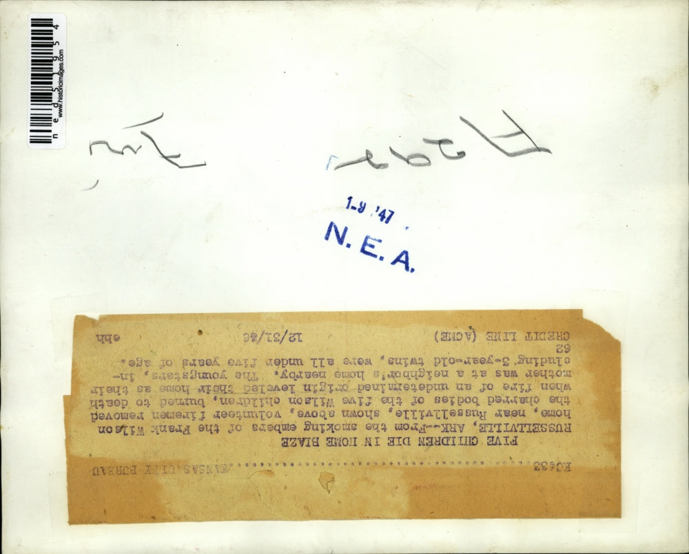 1947 Press Photo The ruins after the Frank Wilson home's fire