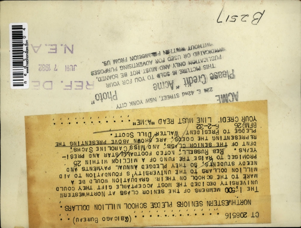 1932 Press Photo Northwestern Senior Class pledge to raise fund of a million