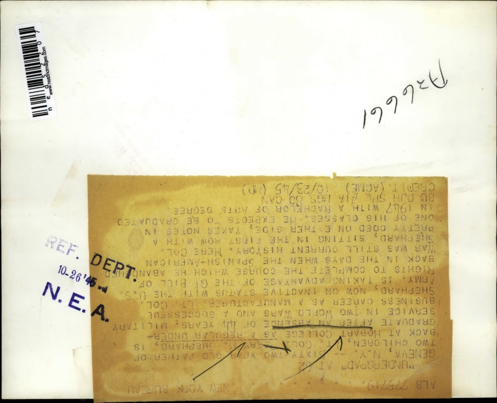 1945 Press Photo Lt. Col Perry N Shephard back at Hobart College School.