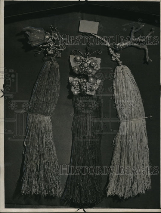 1947 Press Photo Korean jewelery on display