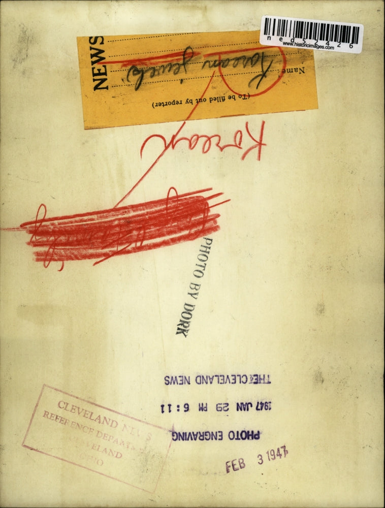 1947 Press Photo Korean jewelery on display