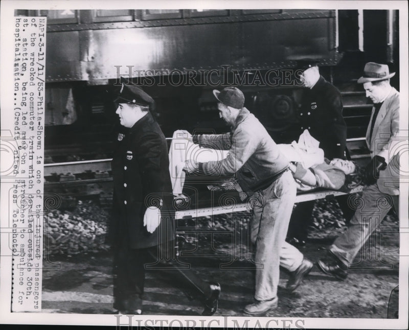 Load image into Gallery viewer, 1953 Press Photo Picture of one of the passengers on the accident - ned52550
