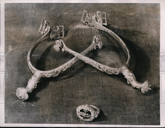 1937 Press Photo Royal spurs & ring for King George VI coronation