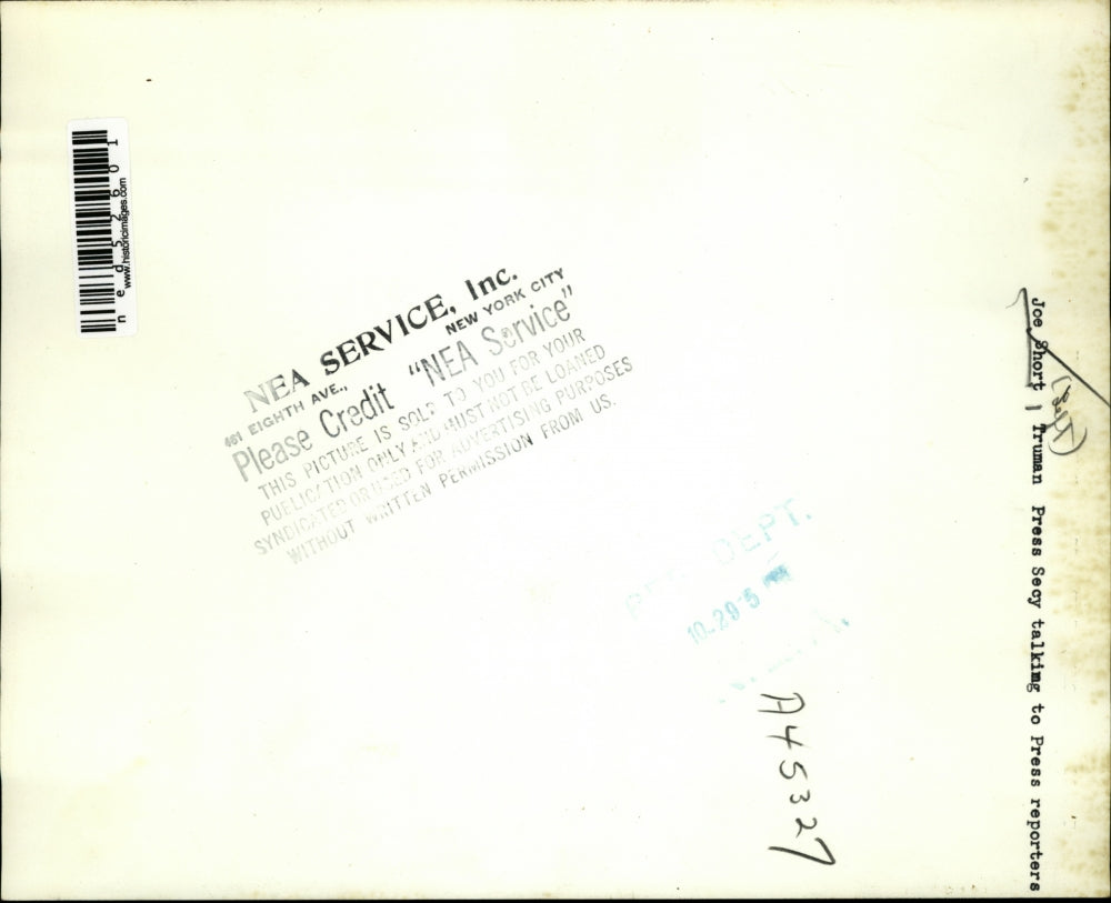 1950 Press Photo Joe Short, Truman's press sec talks to the press