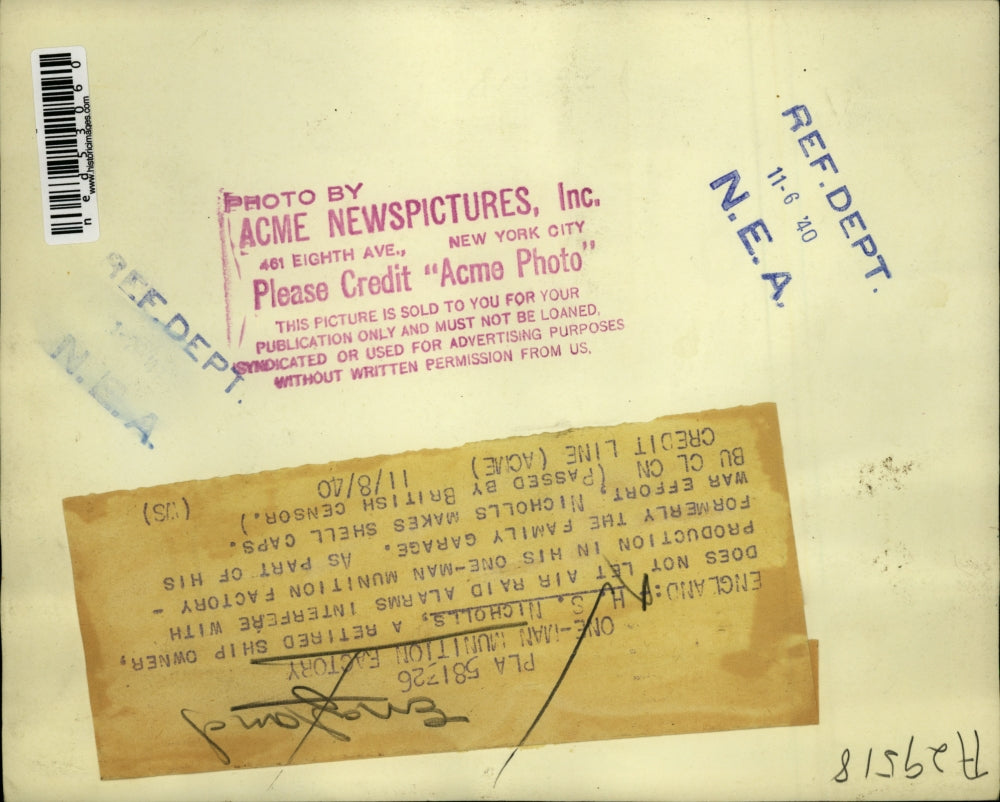 1940 Press Photo H.S.Nicholls retired Ship owner with one-man Munition Factory.