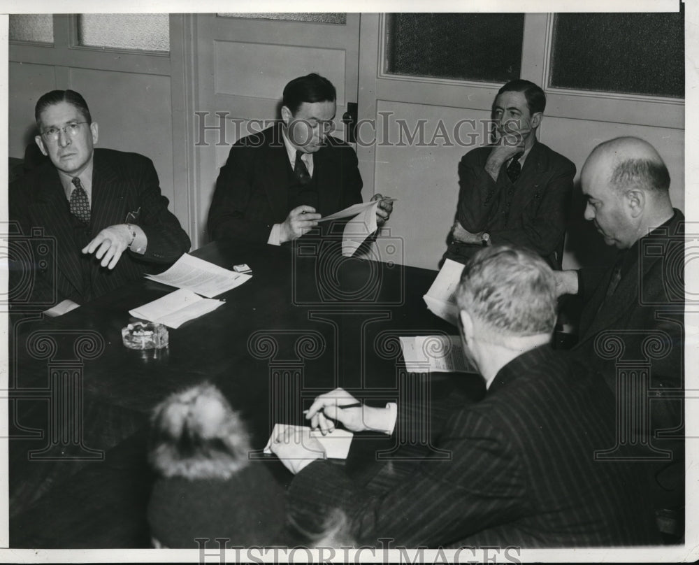 1940 Press Photo They'd All Like to Put WPA out of Business-With Jobs