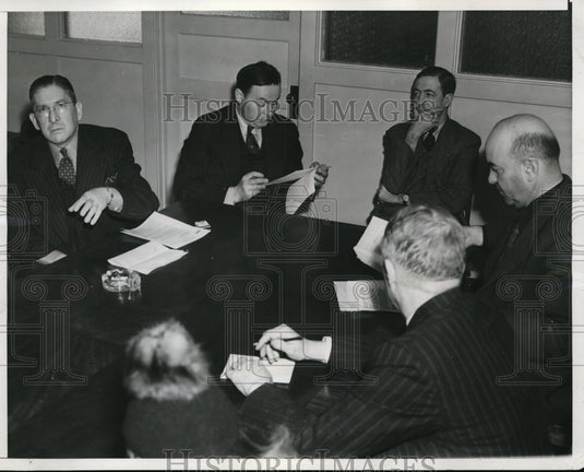 1940 Press Photo They'd All Like to Put WPA out of Business-With Jobs
