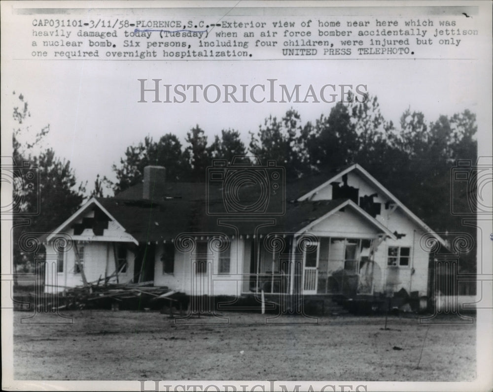 1958 Press Photo Exterior View of Home which was heavily Damaged