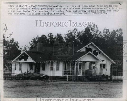 1958 Press Photo Exterior View of Home which was heavily Damaged