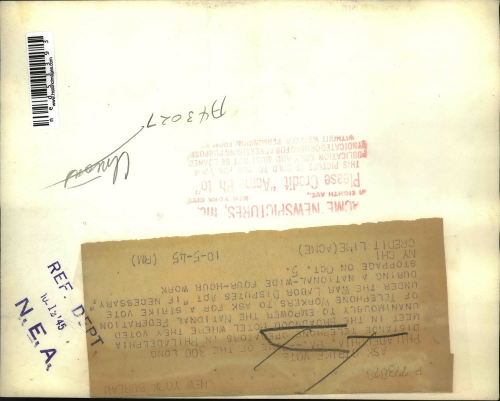 1945 Press Photo Some of 300 Long Distance Telephone Operators in Philadelphia