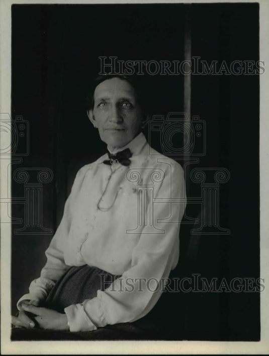 1920 Press Photo Argentinian Private Secretary Elizabeth Hyde Sirvent