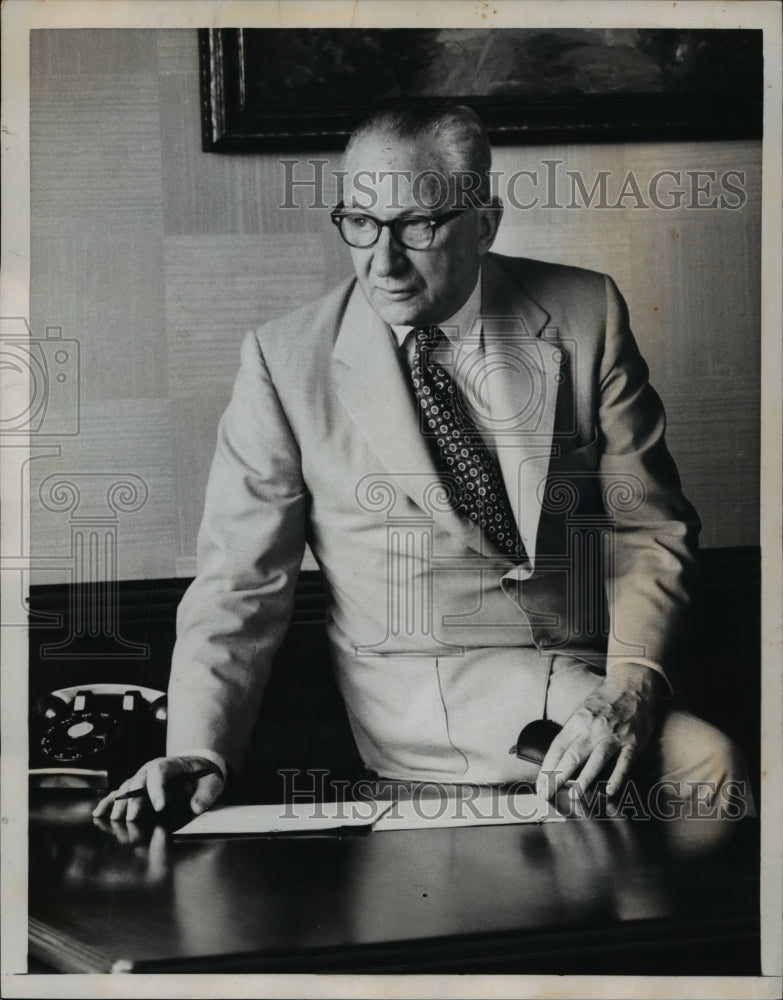 1964 Press Photo Dr Harold Thomas Hyman - ned53491
