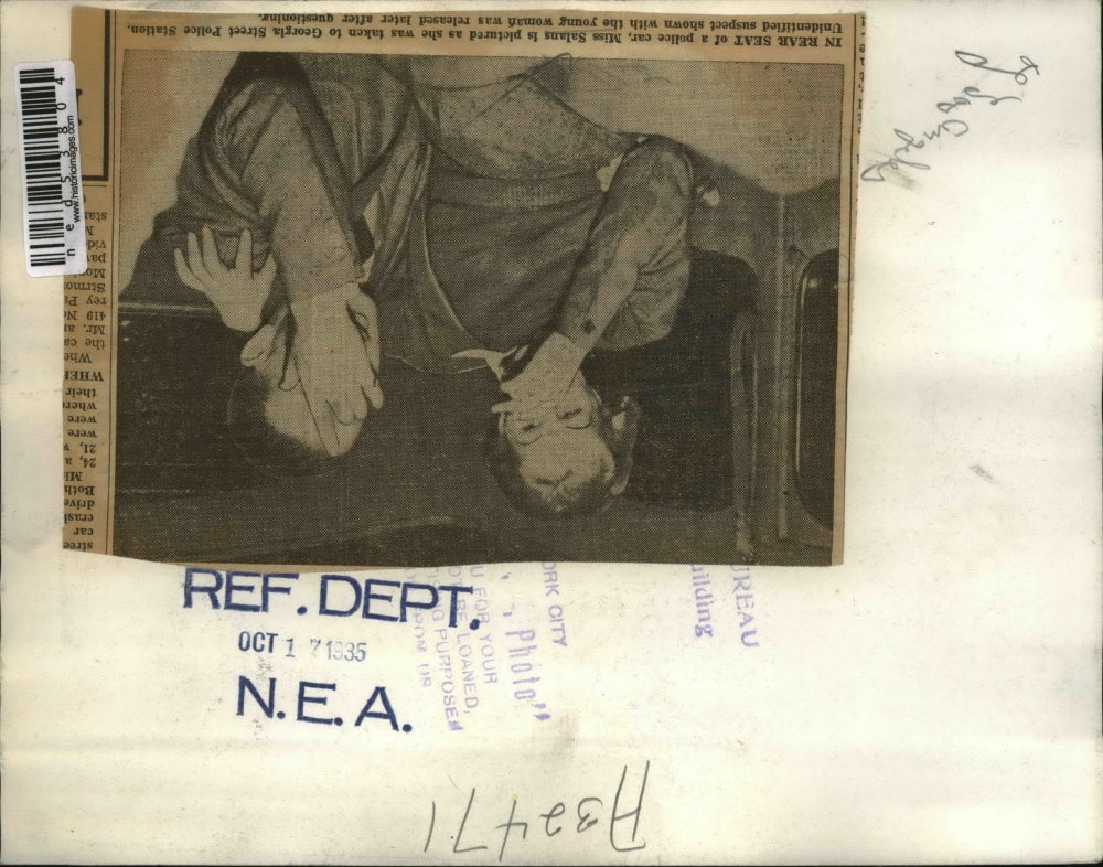 1935 Press Photo Miss Salana at Georgia St police station