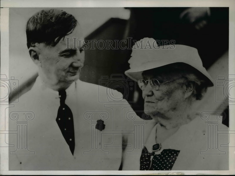 Load image into Gallery viewer, 1938 Press Photo Paxton Mass Justice &amp; Mrs Charles S Murphy
