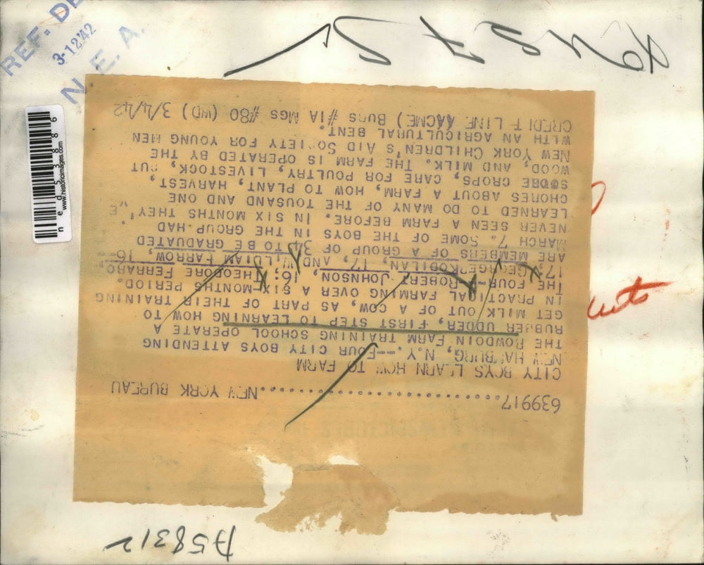 1942 Press Photo New Hamburg NY Bowdoin Farm training school. R Johnson,