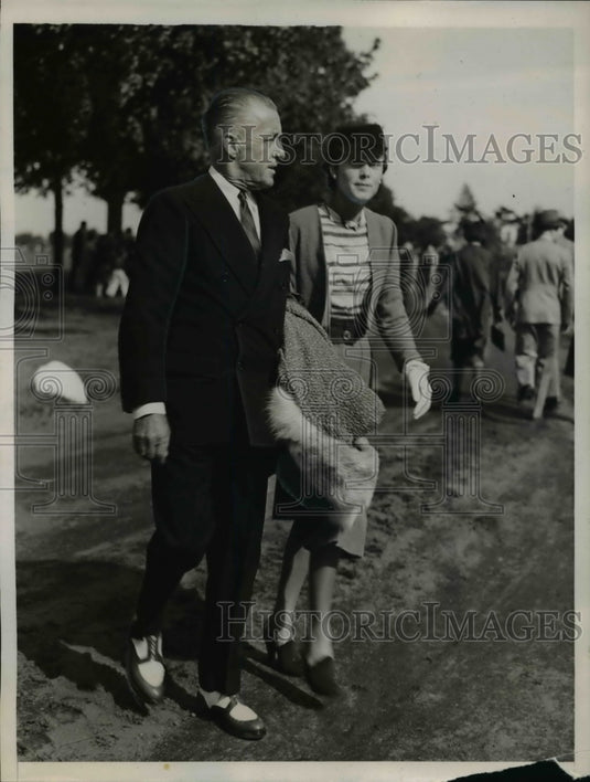 1938 Press Photo Westbury NY Mr & Mrs Edward F Hutton were among those attending
