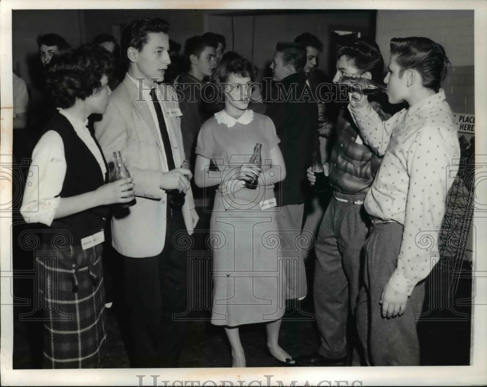 1959 Press Photo Vivian Waite, Dave Holscott, Larry Treaska, Gary Grozdanik