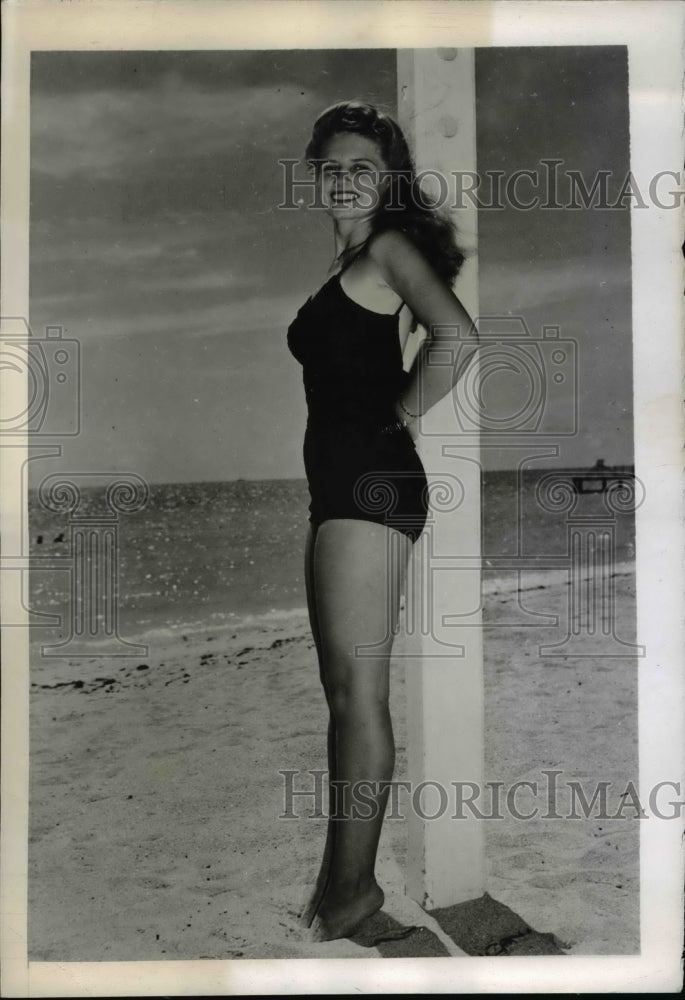 1944 Press Photo Miami Beach Fla Audrey Lindgren from Sweden