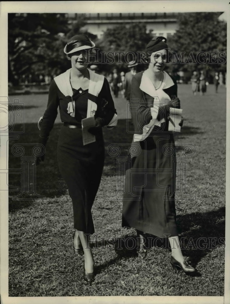 1933 Press Photo Mrs Edward Sander & Mrs Charles Brening at Belmont track