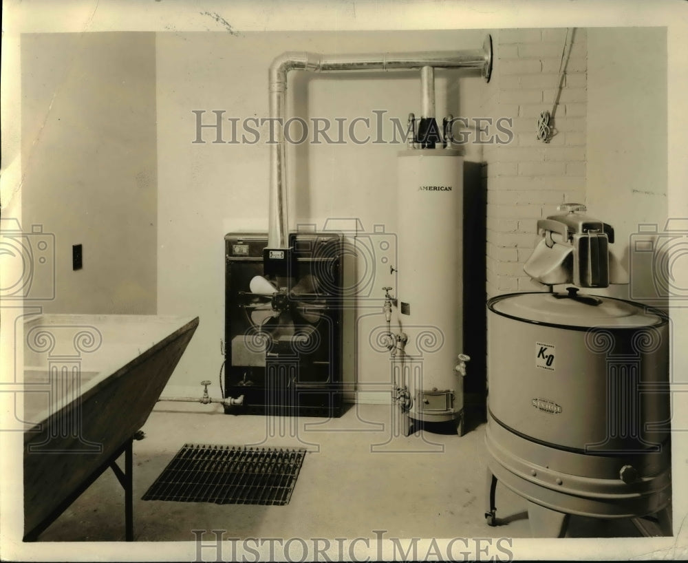 1942 Press Photo Steel Homes