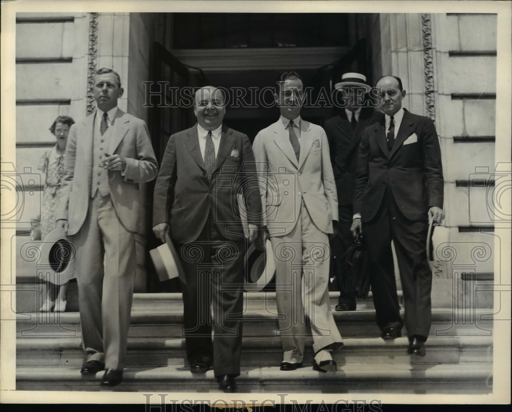 1935 Press Photo Lobby hearing of W.A Hill, Attorney, H.C Hopson and
