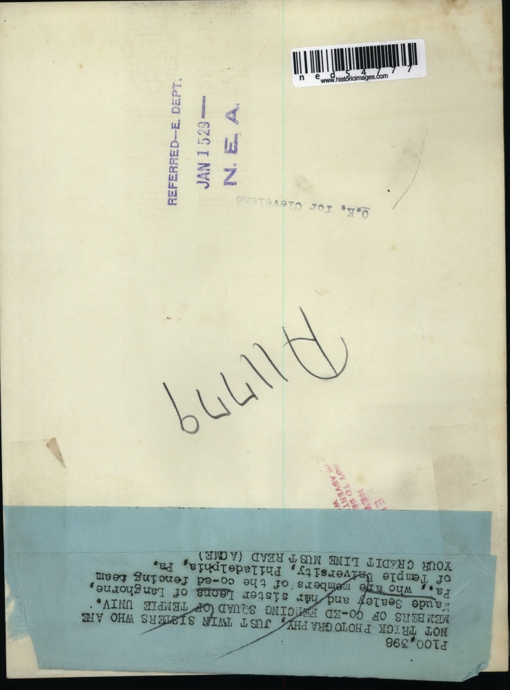 1929 Press Photo Maude & Leona Sealey Members of Temple University Fencing Team