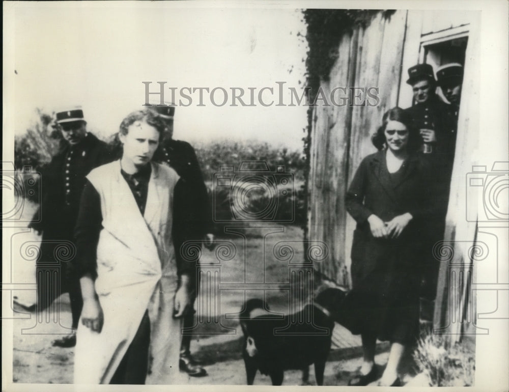 1939 Press Photo French Sisters Amelie & Eugene Allais, Arrested for Robbery