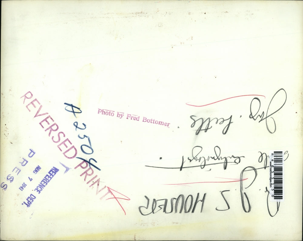 1941 Press Photo Entomologist Dr. Houser teaching his students