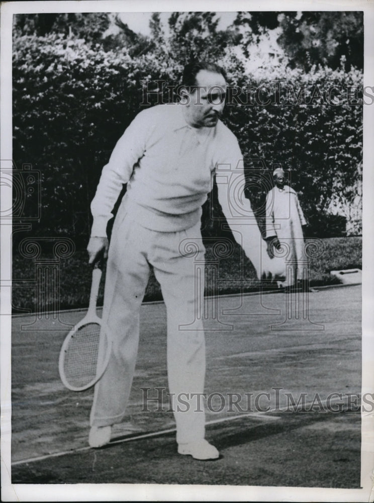 1952 Press Photo Tangier Morroco The Sultan of Morroco is shown playing tennis