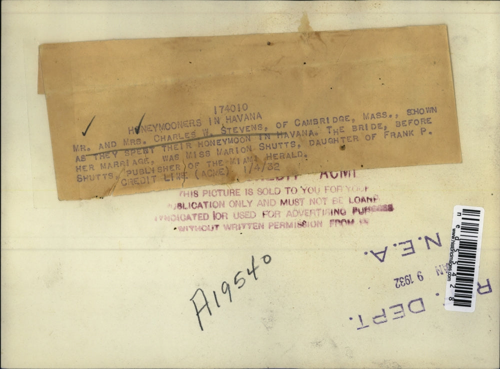1932 Press Photo Mr & Mrs Charles W Stevens Cambridge Mass on honeymoon