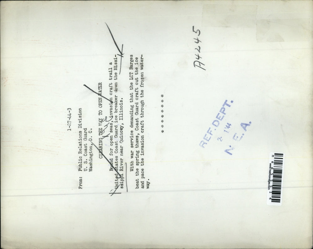 1944 Press Photo U.S. Coast Guard Ice Breaker down the Mississippi.