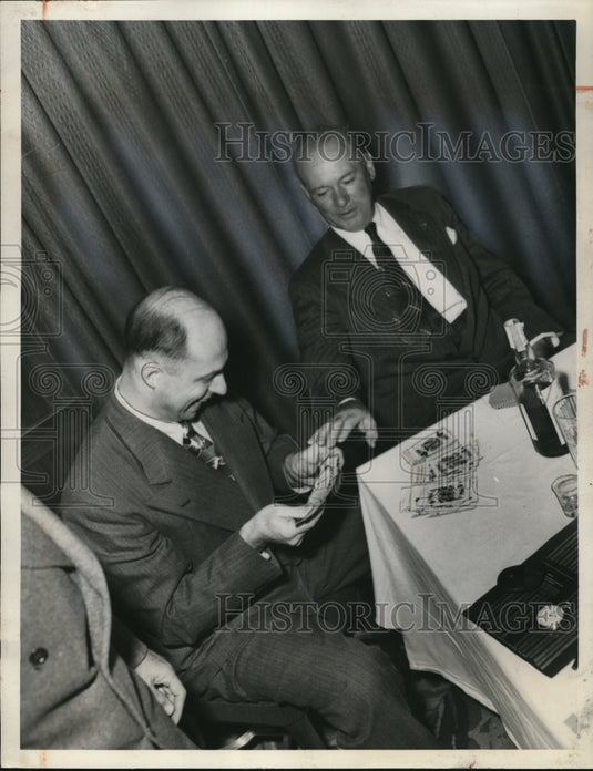 1948 Press Photo Det John Andes & Patrolman Walter Schaffer
