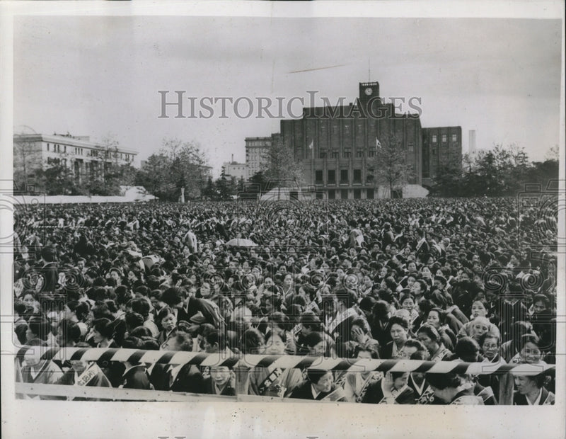 Load image into Gallery viewer, 1938 Press Photo Japanese Patriotic society meeting at Hibiya Shrine in Tokyo

