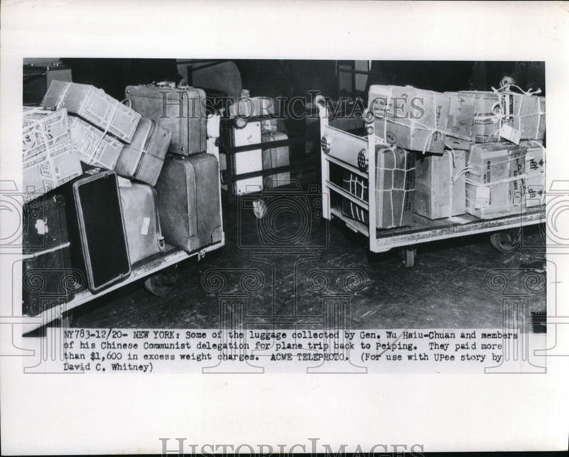 Load image into Gallery viewer, 1951 Press Photo General Wu Haiu-Chuan and Chinese Communist Delegation luggage
