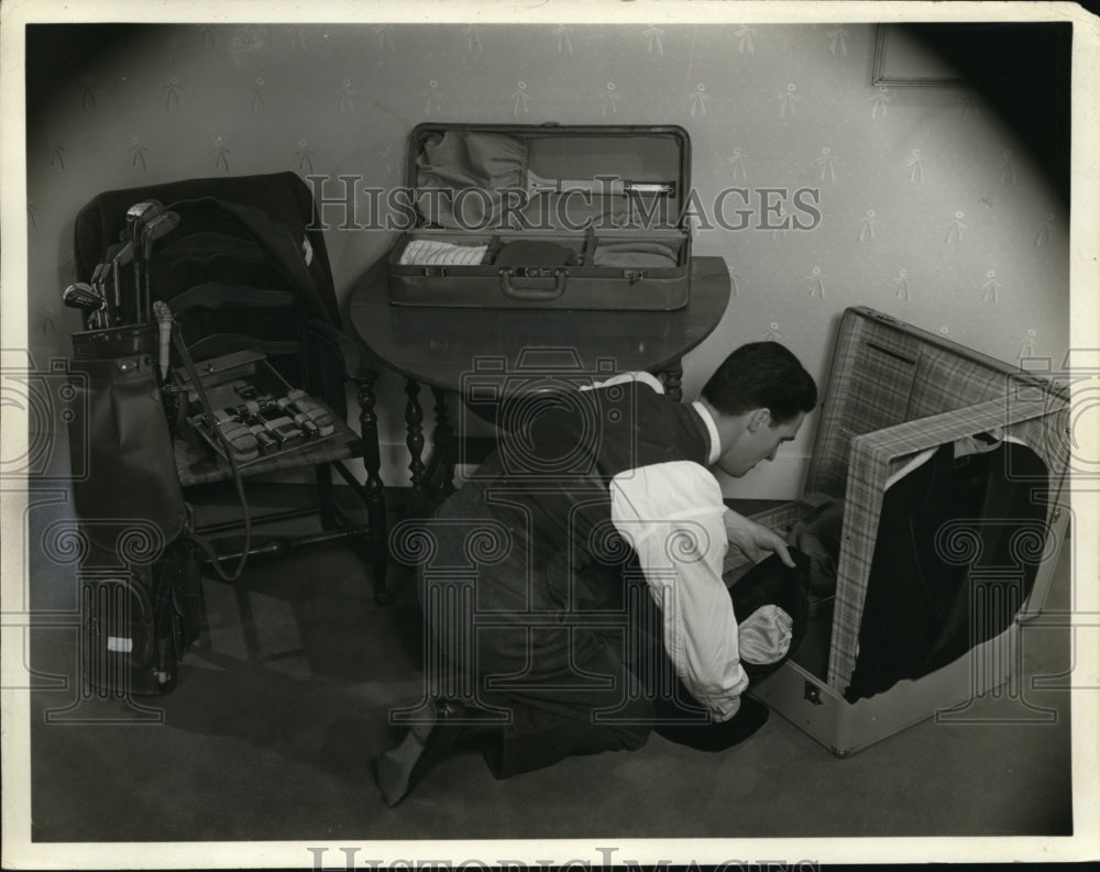 1937 Press Photo Luggage for a tidy travler
