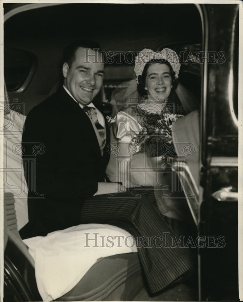 1939 Press Photo Mr. and Mrs. George Joseph Momagle in Meadowbrook Boulevard