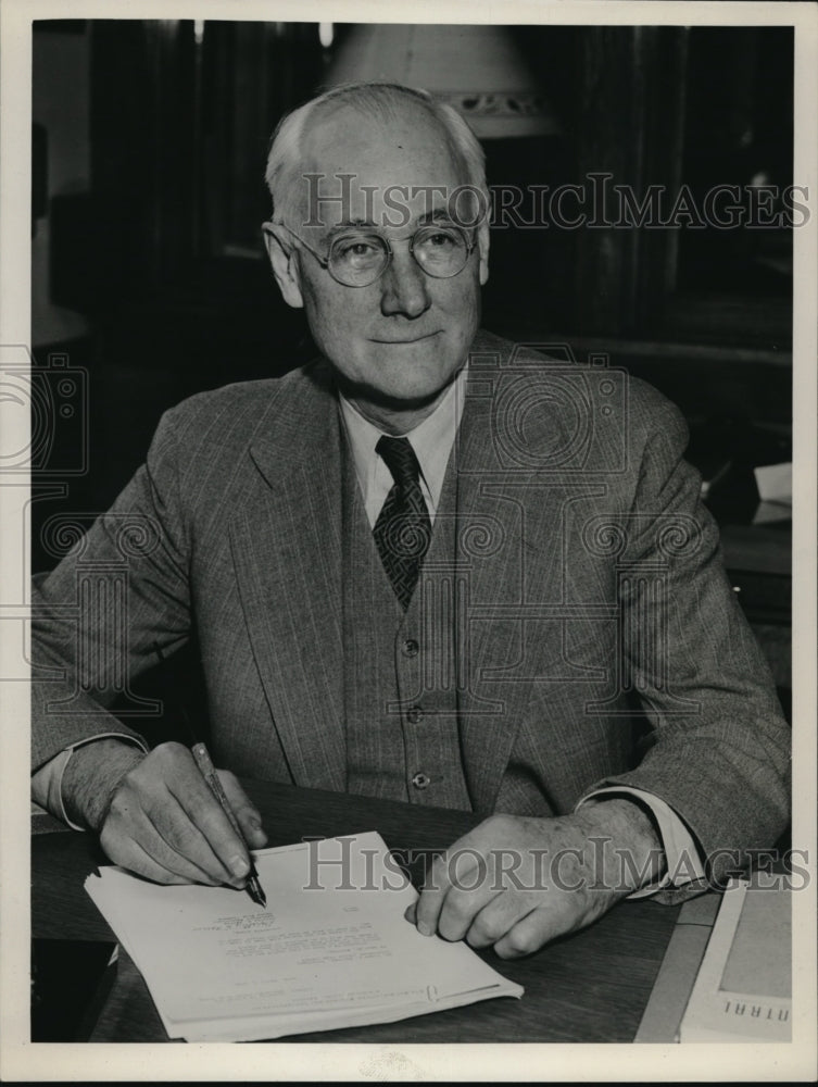 1940 Press Photo Frank P. Whitney