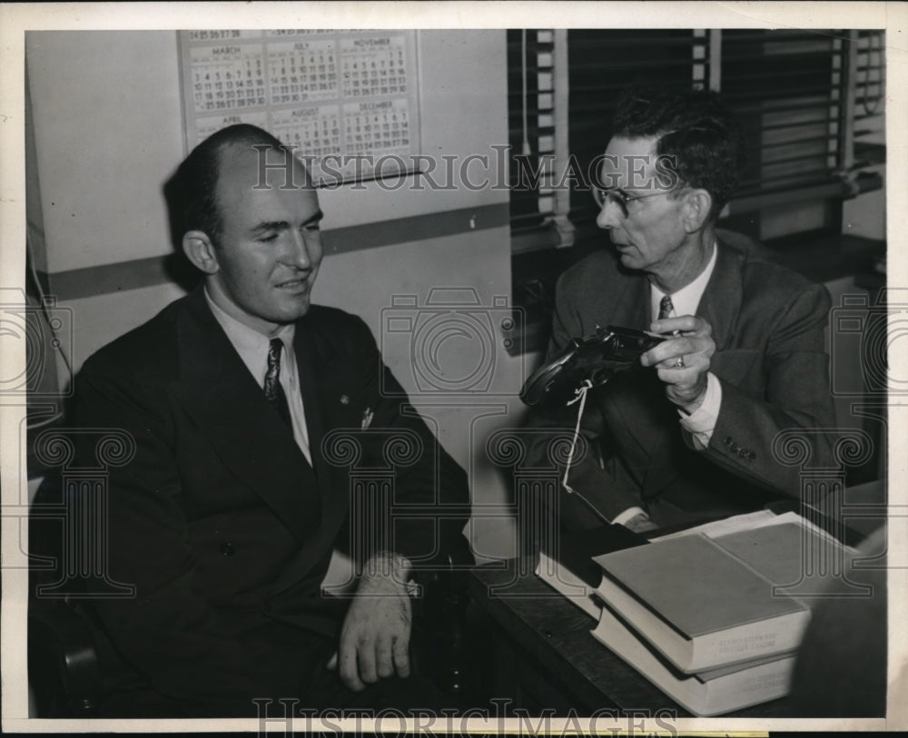 1946 Press Photo Ronald E. Haehler, Jr. with attorney A.S. Whitmore