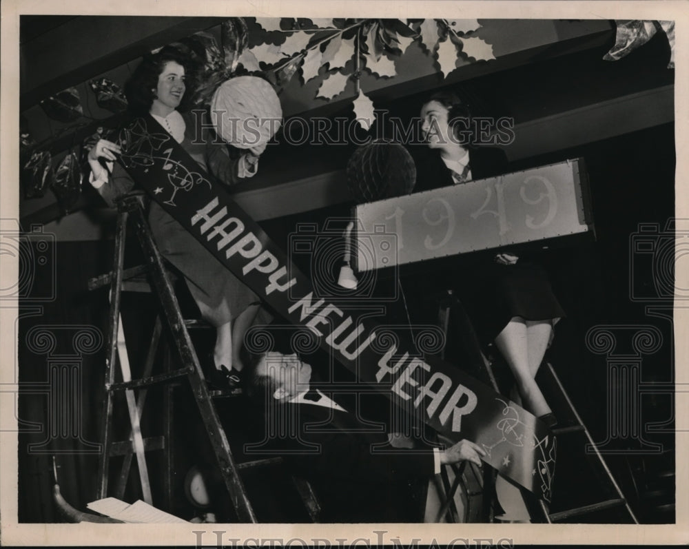 1948 Press Photo Hollander Vogue Room Happy New Year banner june Morten,