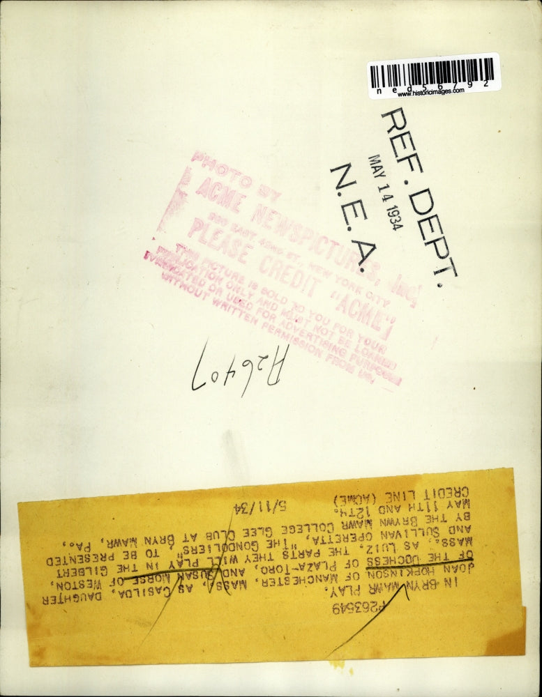 1934 Press Photo Joan Horkinson and Susan Morse, stars in The Gondoliers play