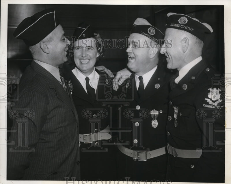 Load image into Gallery viewer, 1941 Press Photo L.J. Demars, Mary Mahoney, James Havens, and Rene Benoit

