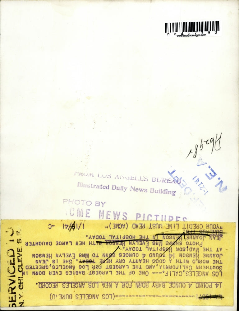 1941 Press Photo Mrs. Evelyn Henson with her big daughter, Jean Joanne Henson