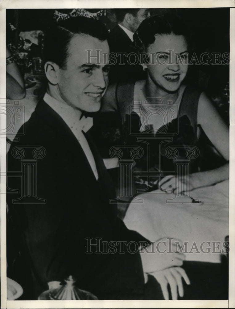 1936 Press Photo William H. Hart, member of a wealthy and socially prominent