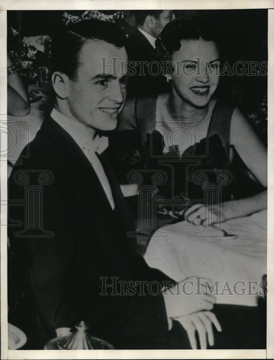 1936 Press Photo William H. Hart, member of a wealthy and socially prominent