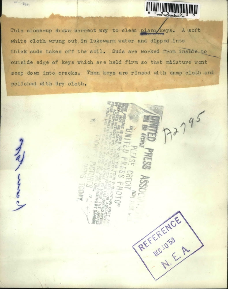 1953 Press Photo showing the correct way to Clean Piano