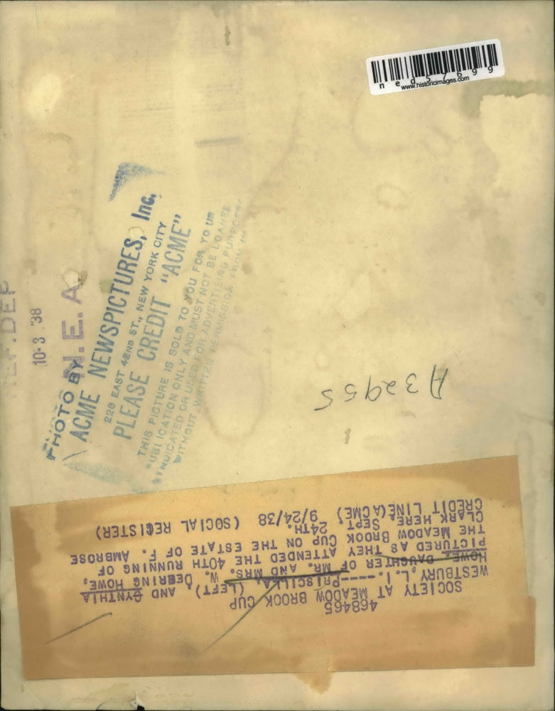 1938 Press Photo Priscilla and Cynthia Howe attended the Meadow Brook Cup