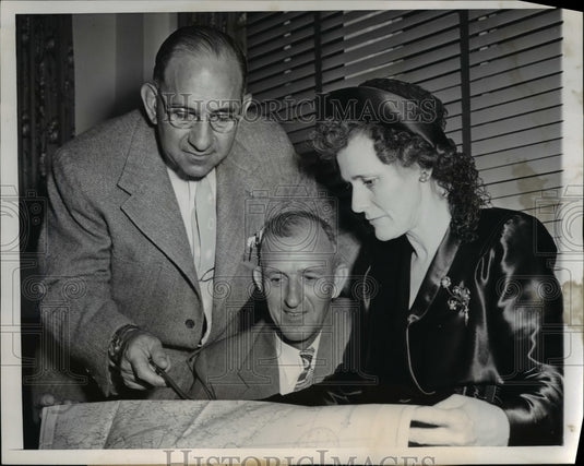 1947 Press Photo Odom's Record Breaking Flight