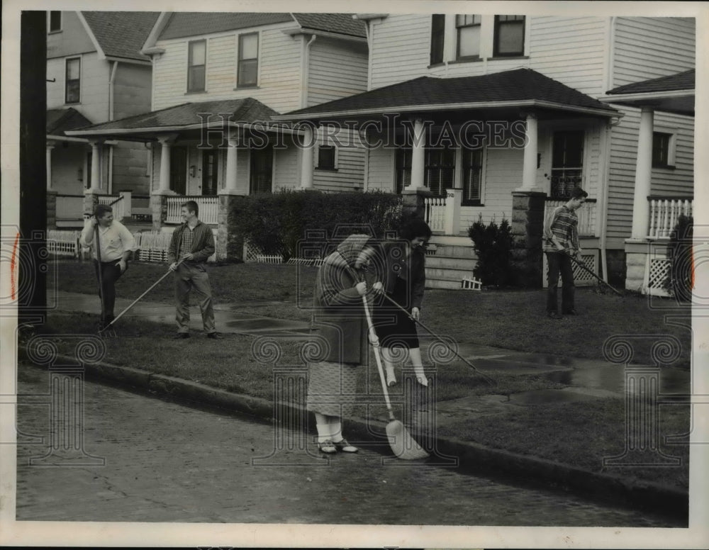 1959 Press Photo Lauri Pilparinen, Bryan Masterson, Deane Tilly and others